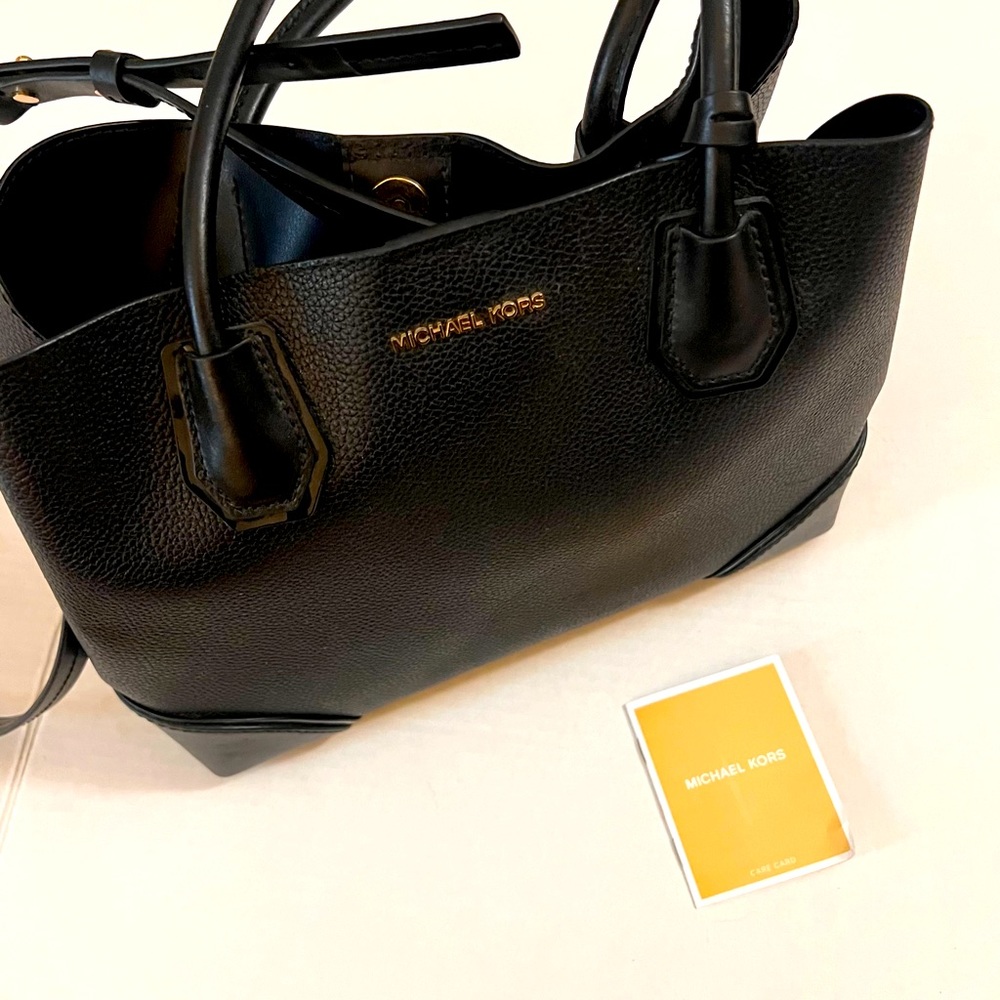 Large MICHAEL KORS leather  tote bag-Black Preowned Looks Great- FREE SHIPPING